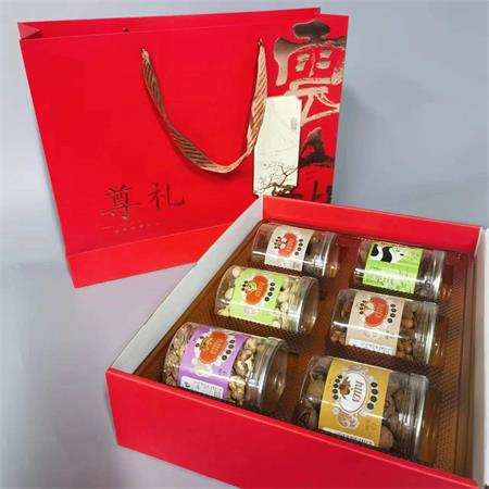 礼盒|坚果礼盒（6罐装）|净重1560g|1盒|次日配送